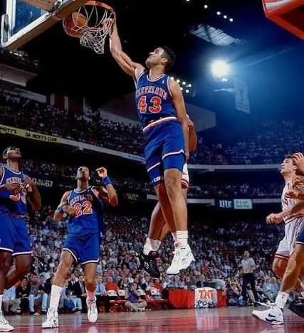 Portrait of Brad Daugherty